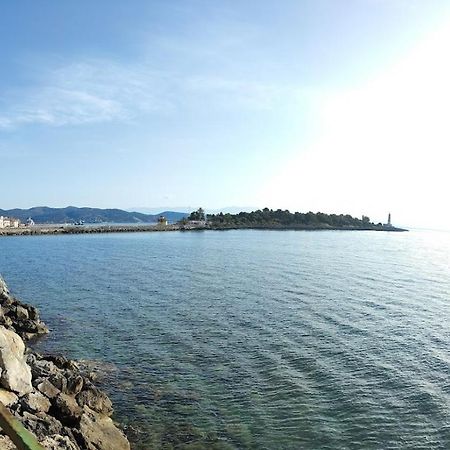 Simply Meraki Gytheian Apt With Panoramic Sea View Гитион Экстерьер фото